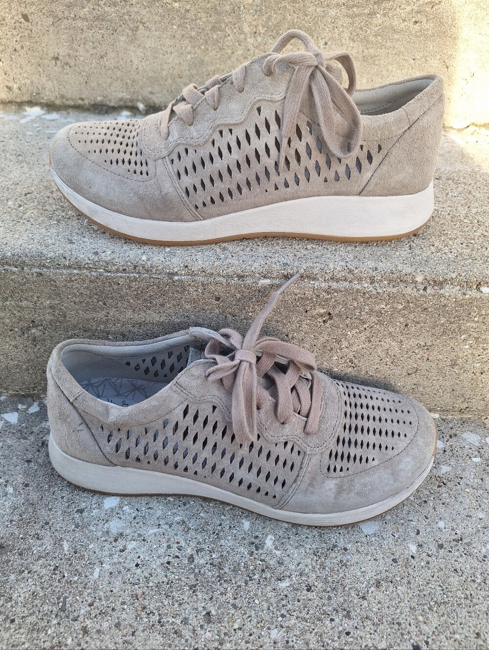 Dansko Women Charlie Suede Lace Up Low Top Comfort Sneakers shoes sz 39/8.5-9